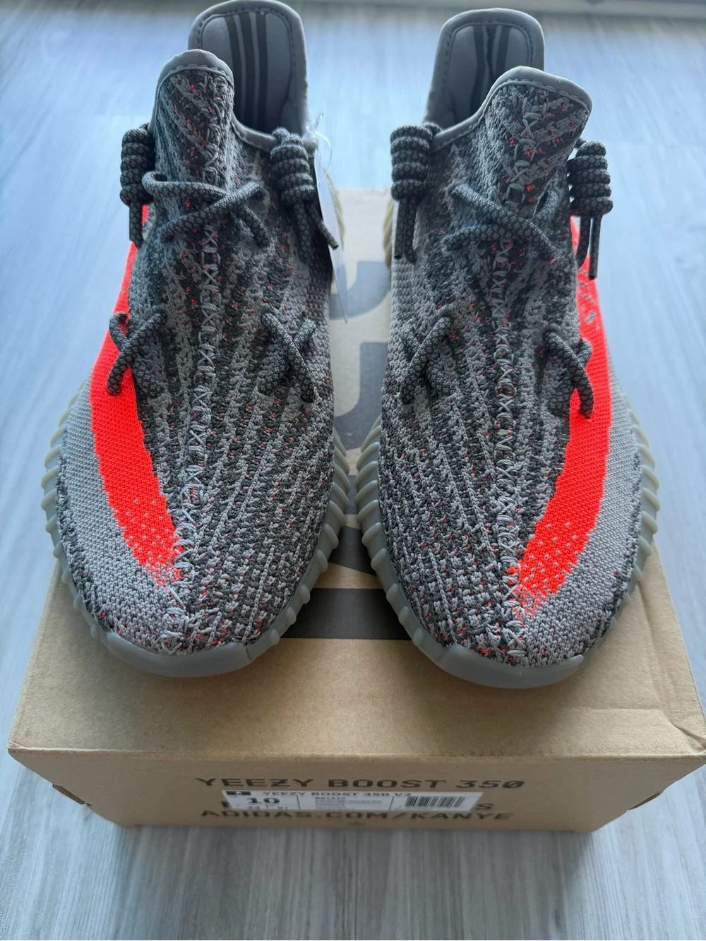 Brand NEW Adidas Yeezy Boost 350 V2 Beluga Reflective Size 10